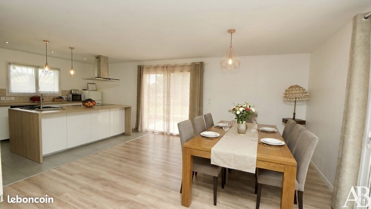 Maison 4 pièces 100 m² · à Saint-Christoly-de-Blaye · 100 m² · 220 000 €