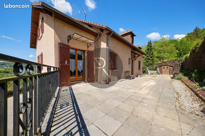 Maison 7 pièces 170 m²