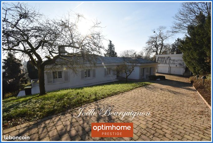 Villa 7 pièces 300 m²