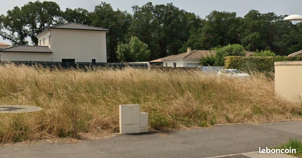 Terrain 550 m² Cugnaux · 149 000 €