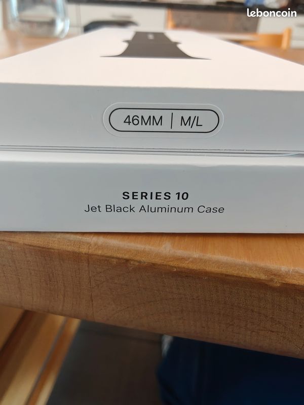 Apple Watch Series 10 (46mm) GPS Aluminium Jet Black - Unused( Brand new) + Native Union Loop (image 8)