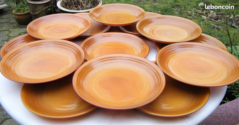 ARCOPAL VOLCAN ♥ Assiettes à Dessert ♥ Vintage 70's ♥ 13 Disponibles ♥ 2.50 Euros Pièce ♥ - Arts de la table ARCOPAL VOLCAN ♥ Assiettes à Dessert ♥ Vintage 70's ♥ 13 Disponibles ♥ 2.50 Euros Pièce ♥ - Arts de la table