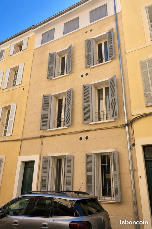 Immeuble 15 pièces 180 m² · à Aix-en-Provence · 180 m² · 1 100 000 €
