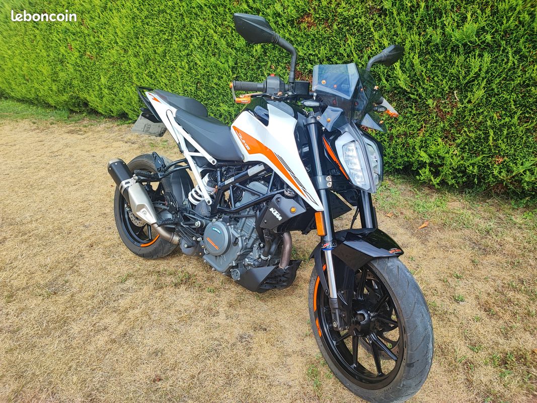 KTM Duke 390 (image 2)