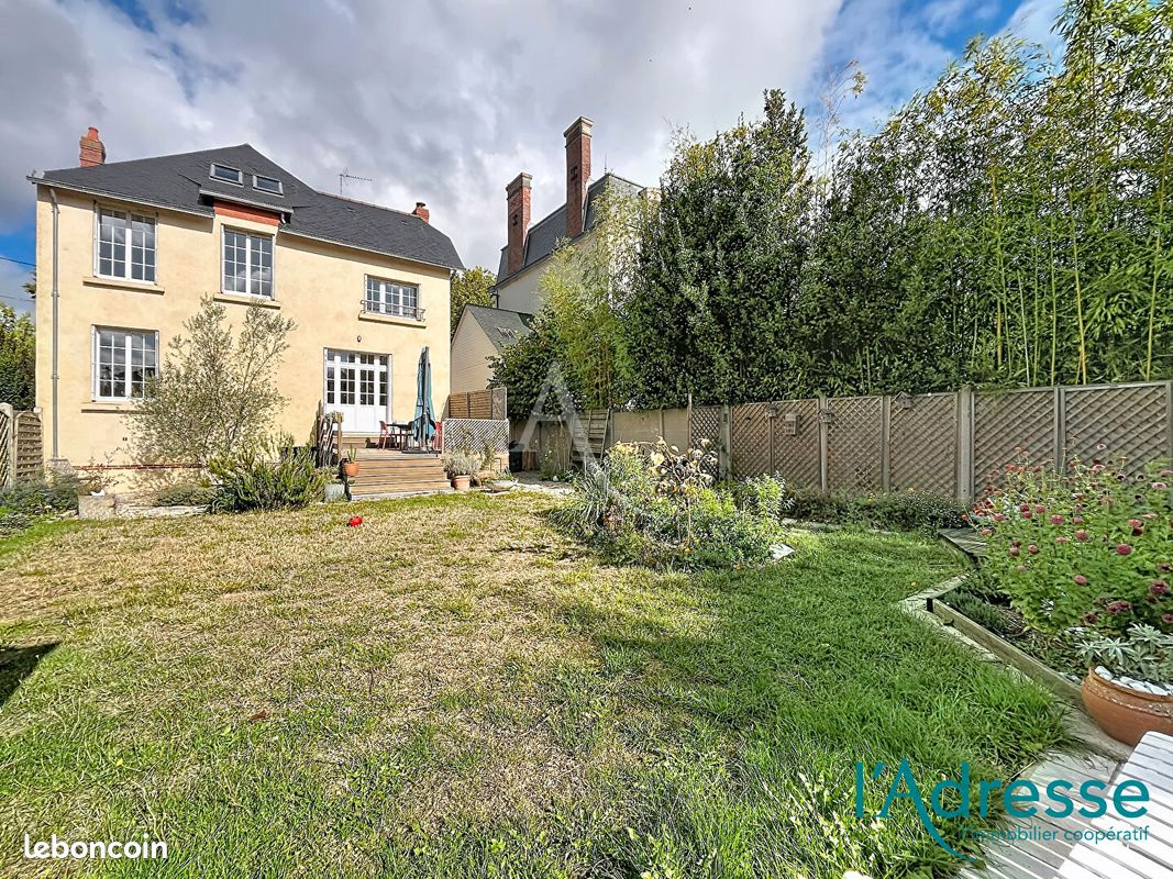 Maison 7 pièces 157 m² · à Laval · 157 m² · 449 900 €