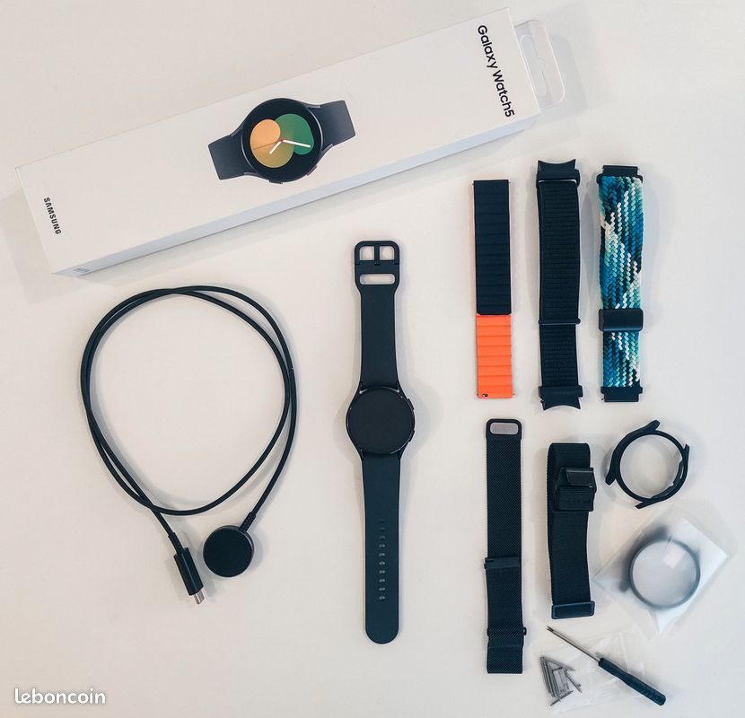 Montre Samsung Galaxy Watch 40mm 4G LTE Graphite Téléphones