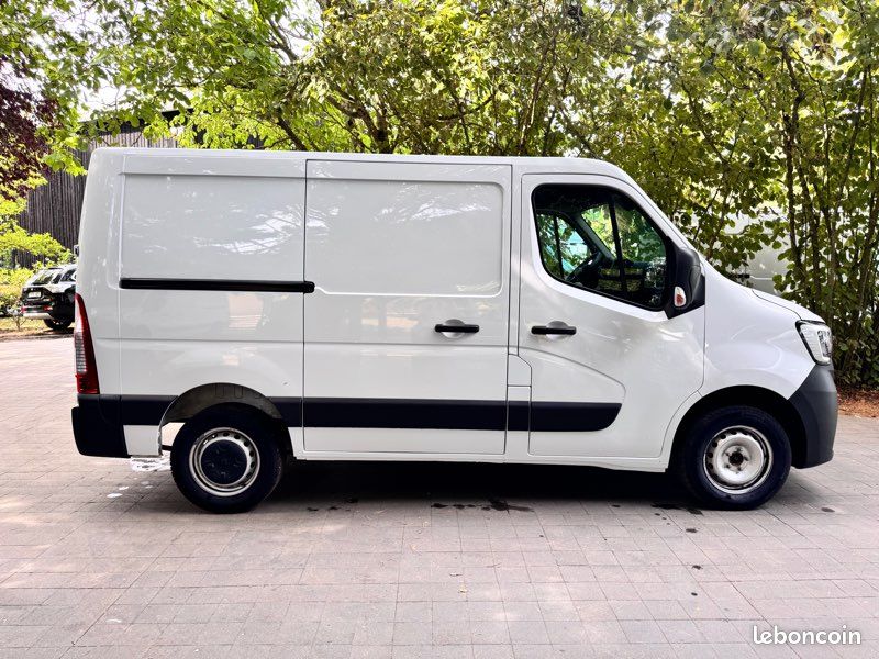 Renault master l1h1 blue dci 135 confort traction fourgon 2023 – photo 7