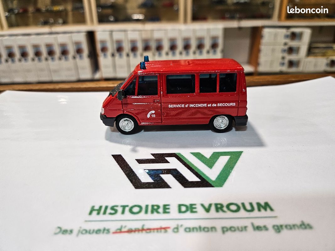 Logo Renault Chromé - Équipement auto
