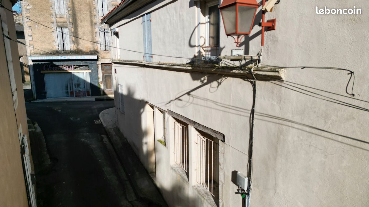 Propriété 6 pièces 153 m² - Coteaux-du-Blanzacais 16250 (image principale 12)