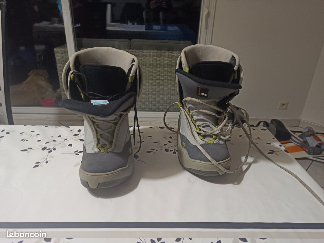 Boots snowboard QUECHUA 38 (image 1)