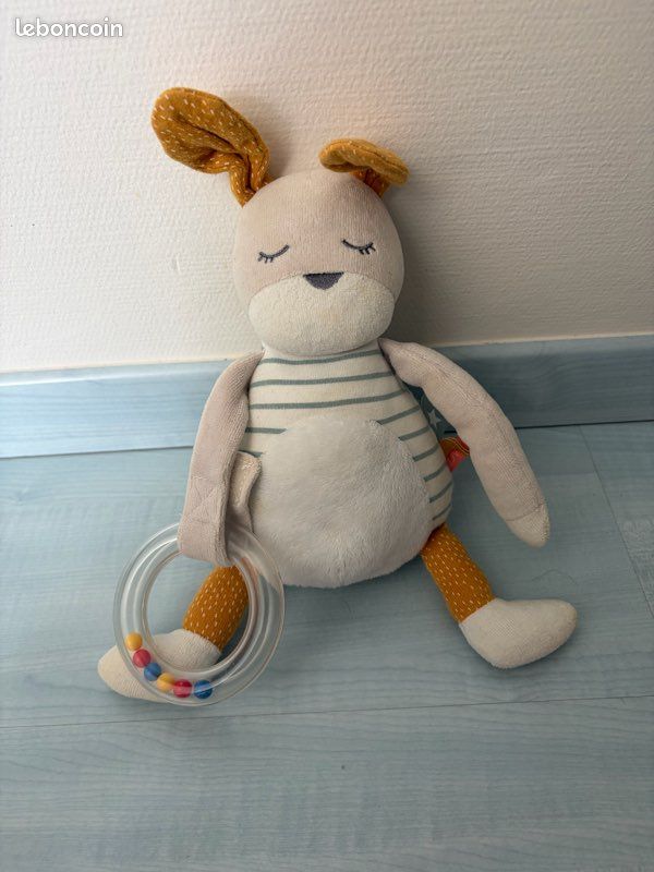 Peluche doudou lapin d activité tape à l œil hochet tbe (image 1)