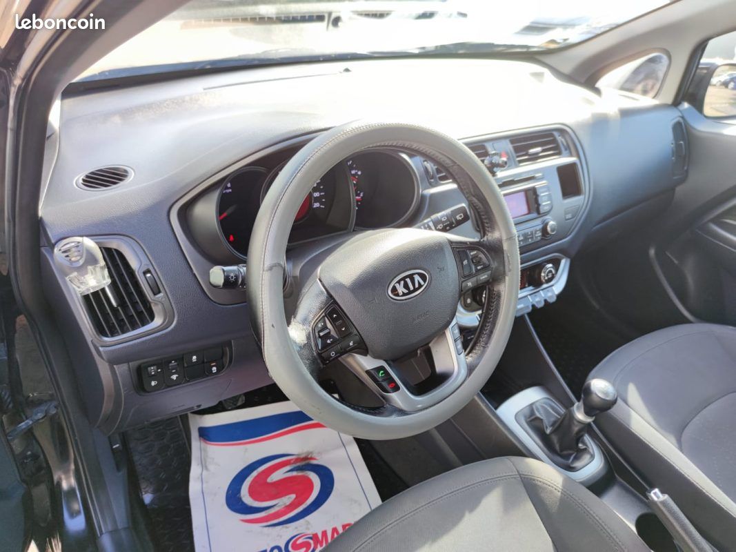 Kia rio 1.2 85 motion isg 2011 (image 9)