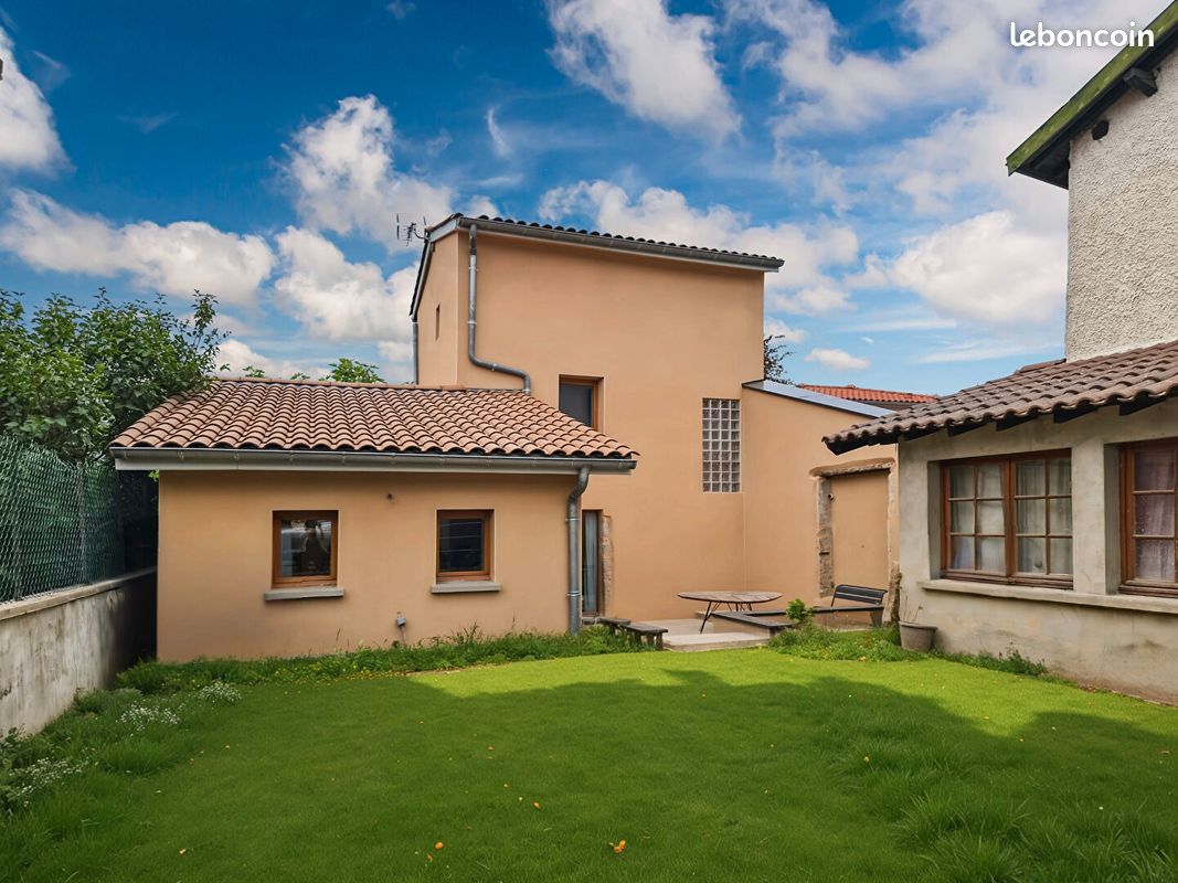 Maison 3 pièces 85 m² · à Chaponost · 85 m² · 344 000 €