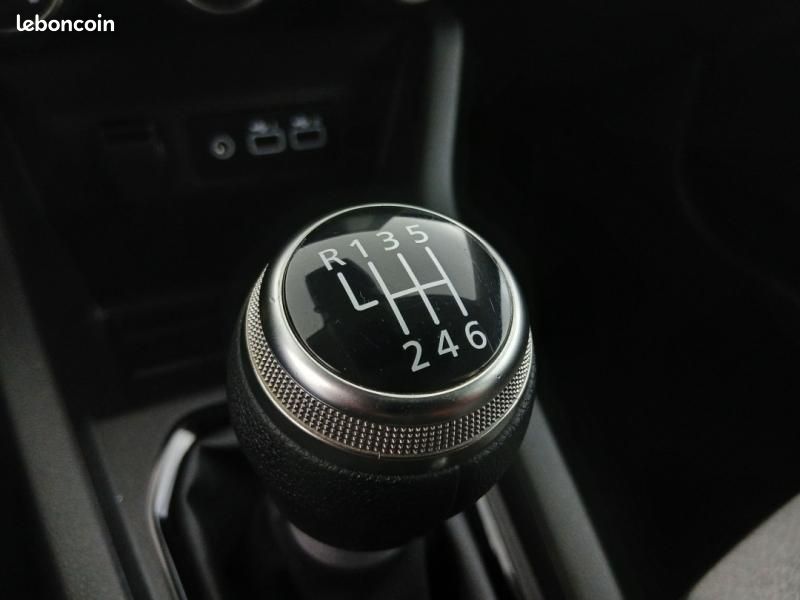 Renault Clio 1.0 TCe 90ch Evolution - 24 (image 22)