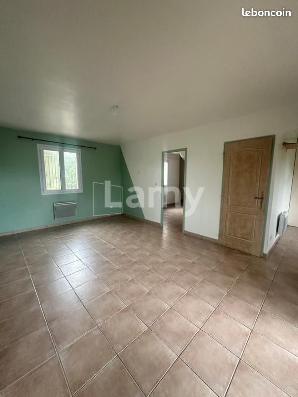 Appartement 2 pièces 45 m² · à Trets · 45 m² · 880 €/mois