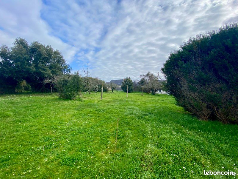 Terrain 895 m2 · à Étel · 260 000 €