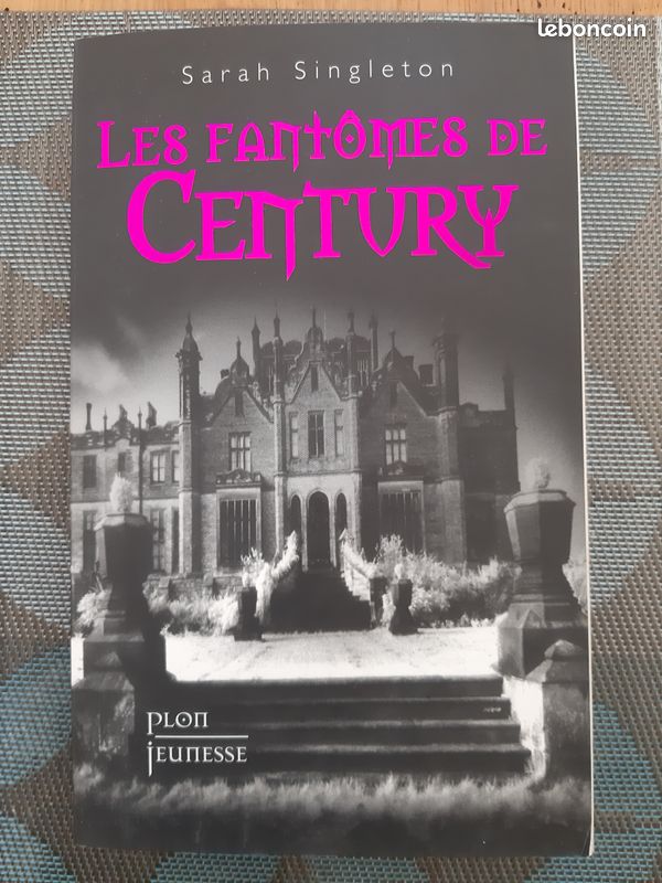 Livre les fantômes de century (image 1)