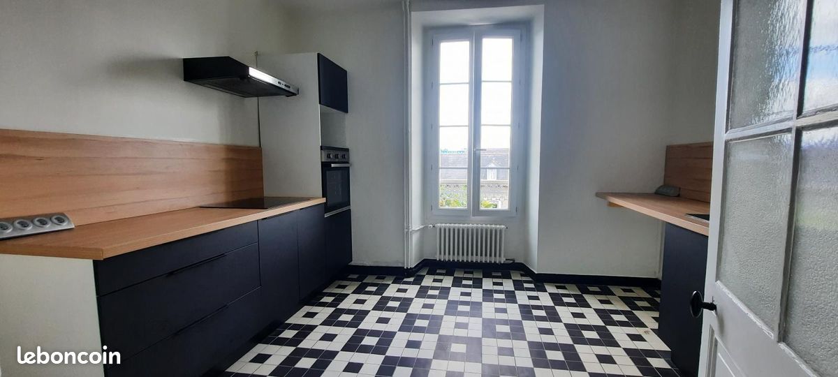 Appartement 4 pièces 94 m² · à Laval · 94 m² · 970 €/mois