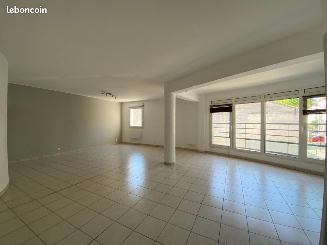 Appartement 3 pièces 95 m² · à Tournon-sur-Rhône · 95 m² · 740 €/mois