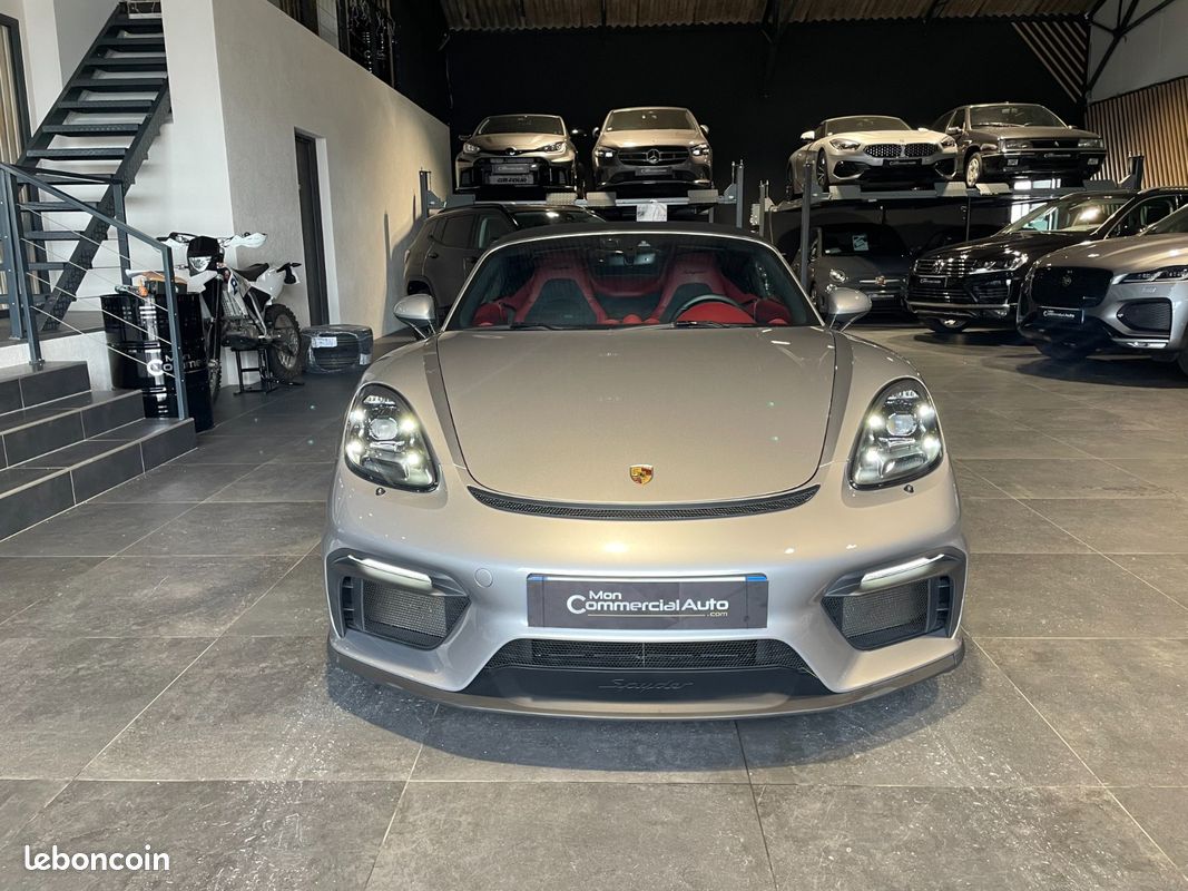 PORSCHE 718 SPYDER 4.0i 420 ch - PORSCHE APPROVED 12/2026 - BOSE - CARPLAY - INTERIEUR SPYDER CLASSIC HERITAGE - CAMERA (image 9)