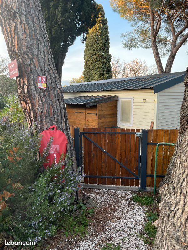 Local commercial 3 pièces 45 m² · à Puget-sur-Argens · 45 m² · 60 000 €