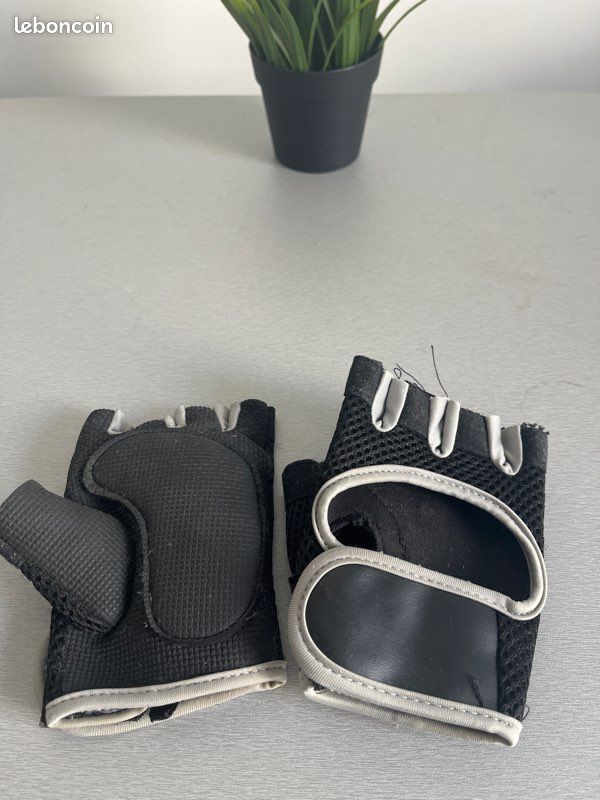 Gants anti musculation (image 1)