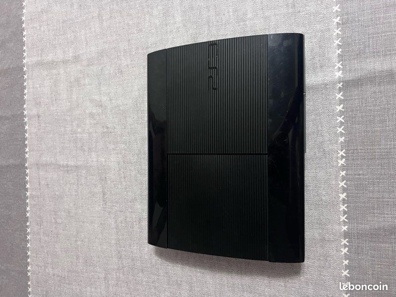 🎮 PS3 Super Slim 500 Go + 3 Jeux FIFA + Accessoires (image 11)