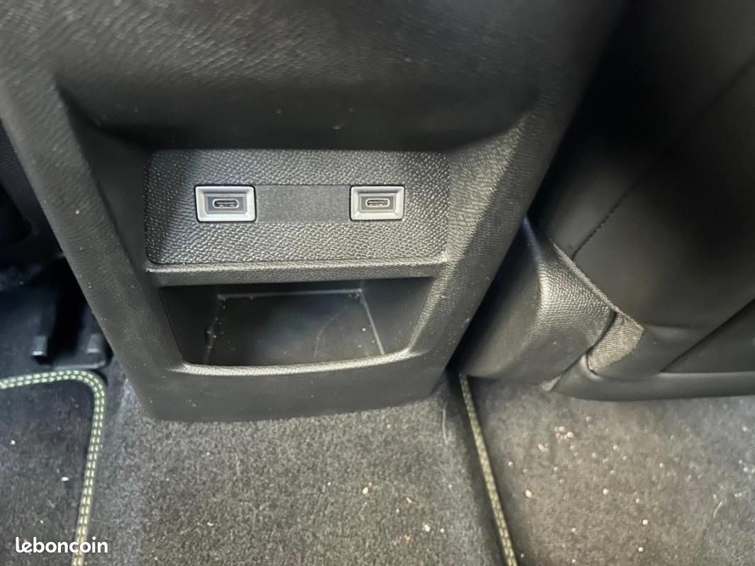 Peugeot 408 1.2 PURETECH 130 GT EAT BVA START-STOP (image 35)