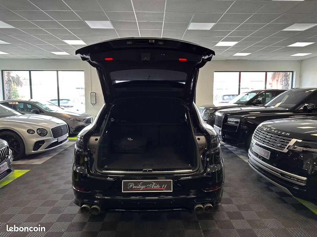 Porsche CAYENNE COUPE 4.0 V8 HYBRID Turbo S KIT techart 60 000 euros JA VOSSEN Echappement Tech ART Offre de LOA 2 124 /mois TTC (image 16)