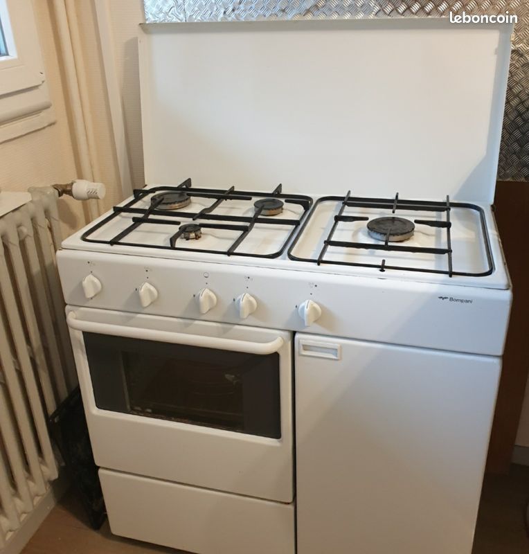 Gaziniere tous gaz très bonne état et propre (image 3)