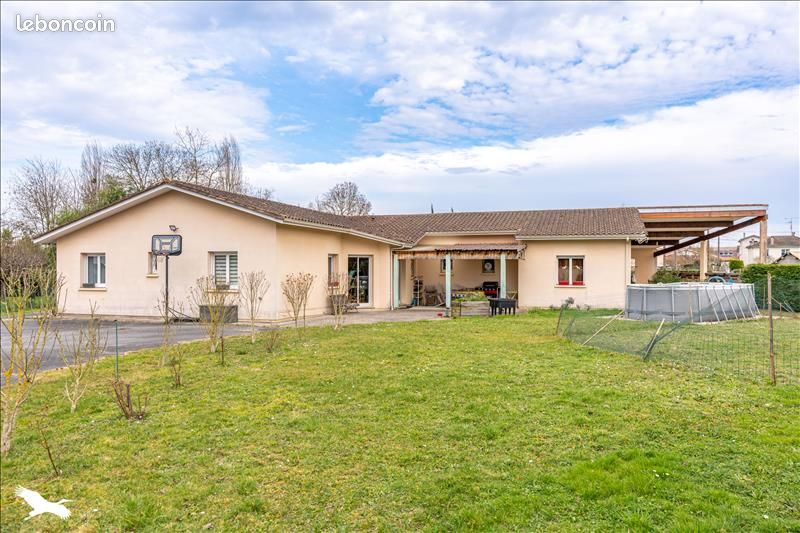 Maison 7 pièces 218 m² · à Miramont-de-Guyenne · 218 m² · 286 200 €
