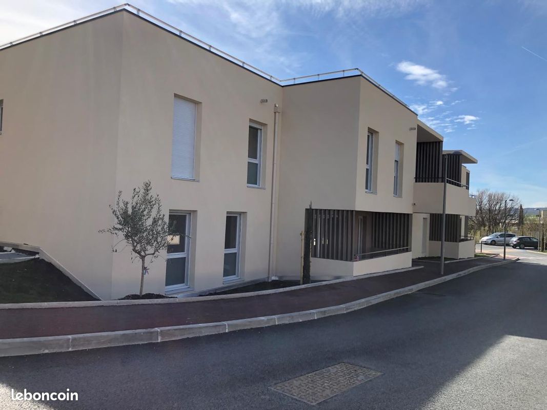 Appartement 3 pièces 58 m² · à Fréjus · 58 m² · 984 €/mois