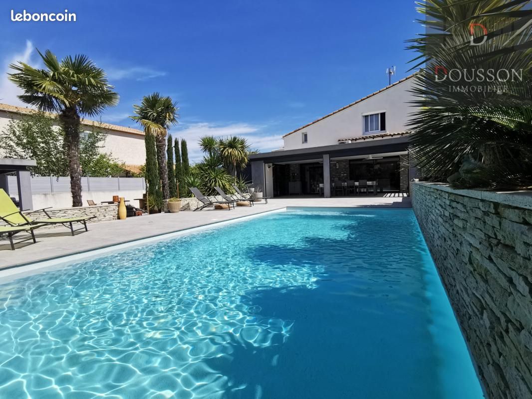 Maison 9 pièces 205 m² · à Saint-Laurent-d'Aigouze · 205 m² · 835 000 €