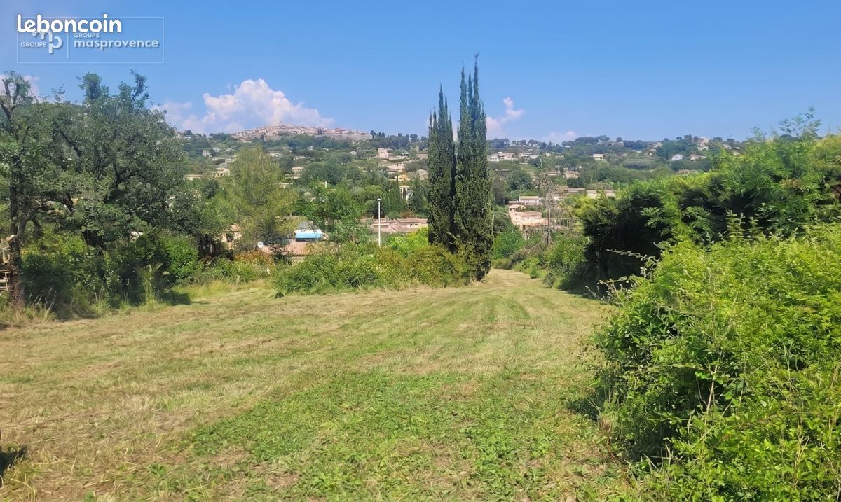 Terrain à bâtir de 1355 m² à LA COLLE-SUR-LOUP (06) · 435 000 €