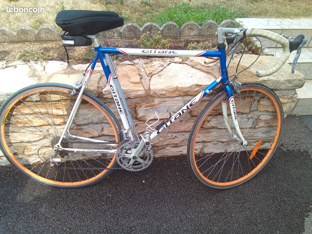 Velo de course (image 1)