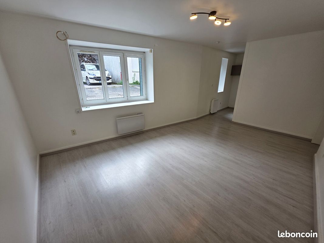 Appartement 2 pièces 42 m² · à Nantua · 42 m² · 412 €/mois