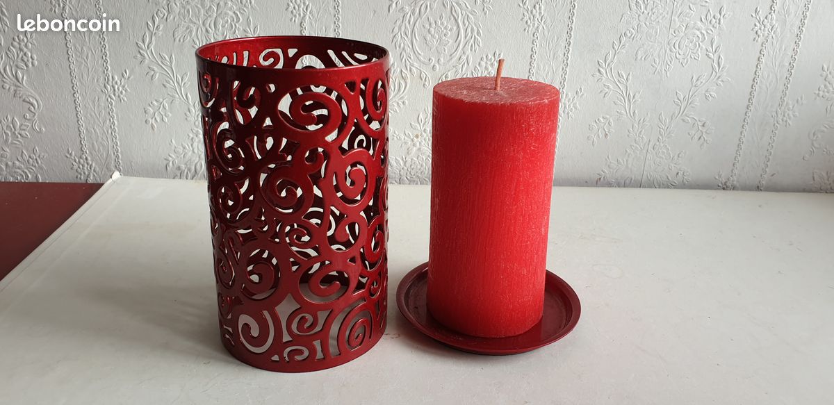 Bougie neuve decorative haute de 14,5 cm (image 1)