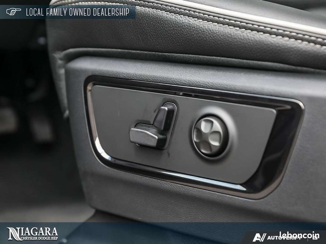 Dodge RAM 1500 Limited 5.7 HEMI V8 4x4 Crew Cab – Night Edition – Neuf 2026 - TVA récupérable (image 18)