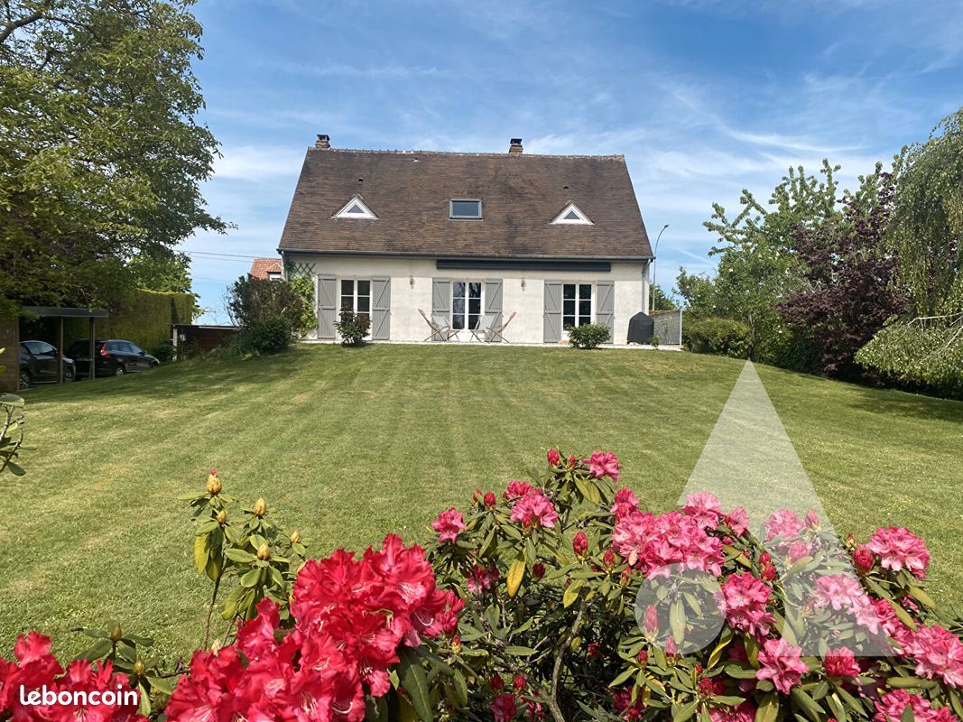 Maison 8 pièces 192 m² · à Crépy-en-Valois · 192 m² · 445 000 €