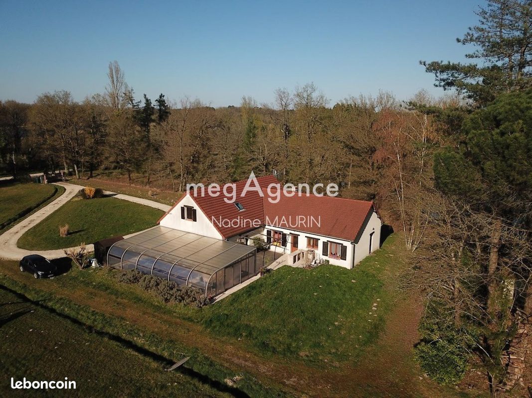 Maison 9 pièces 233 m² · à Mur-de-Sologne · 233 m² · 423 000 €
