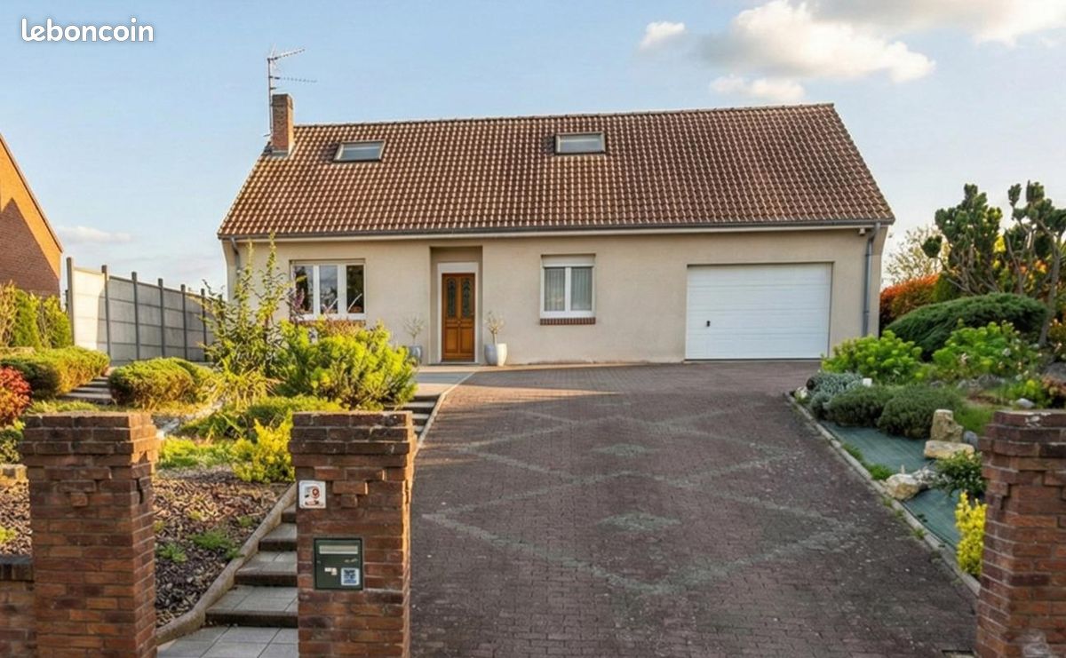 Maison 6 pièces 157 m² · à Cambrai · 157 m² · 300 000 €