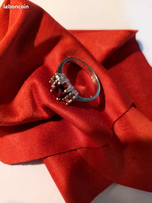 Bague En Argent Taille 55 - Modèle Simple Et Joli, Occasion, Couleur Argenté