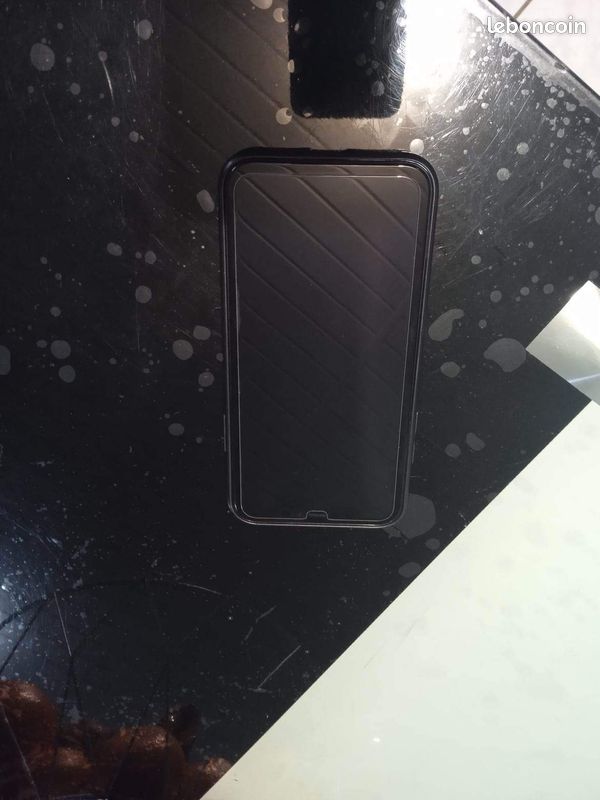 IPhone 11 (image 2)