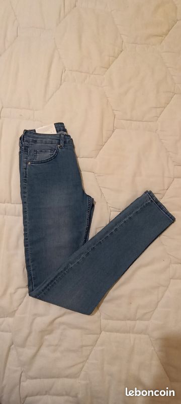 Jean stretch bleu clair NEUF (image 1)