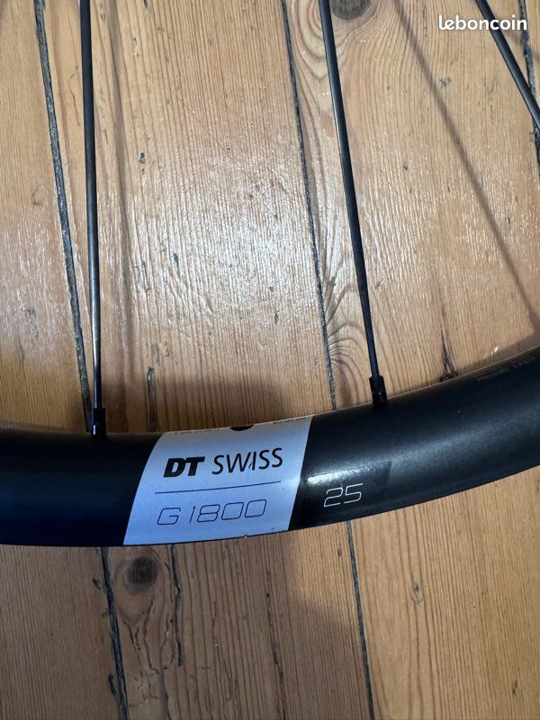 Roue avant vélo gravel DT Swiss G1800 Spline DB 700C à disque