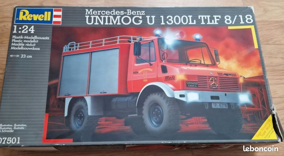 REVELL 1/24 MAQUETTE A Monter Mercedes Benz Unimog U 1300L Tlf 8/18 En