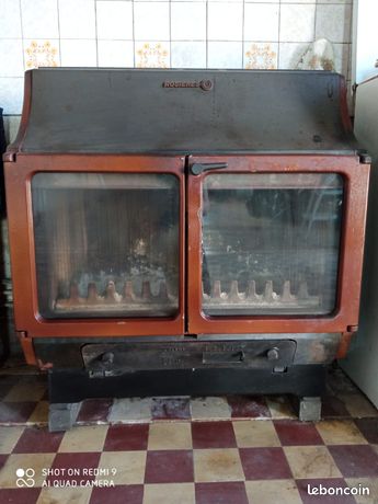 ANCIEN POELE A Charbon En Fonte Emaillee EUR 150,00 - FR
