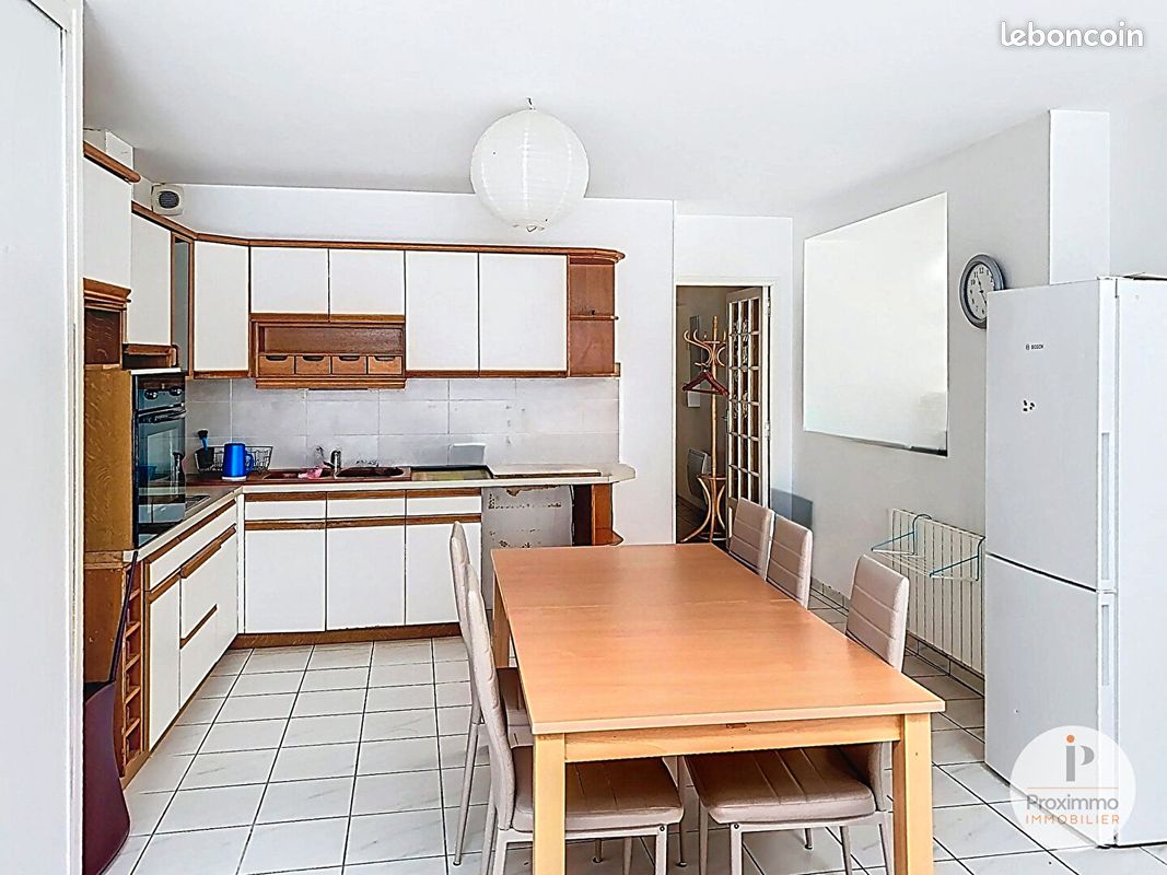 Immeuble 175 m² · à Redon · 175 m² · 240 500 €