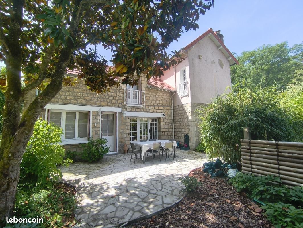 Maison 6 pièces 132 m² · à Nesles-la-Vallée · 132 m² · 398 000 €