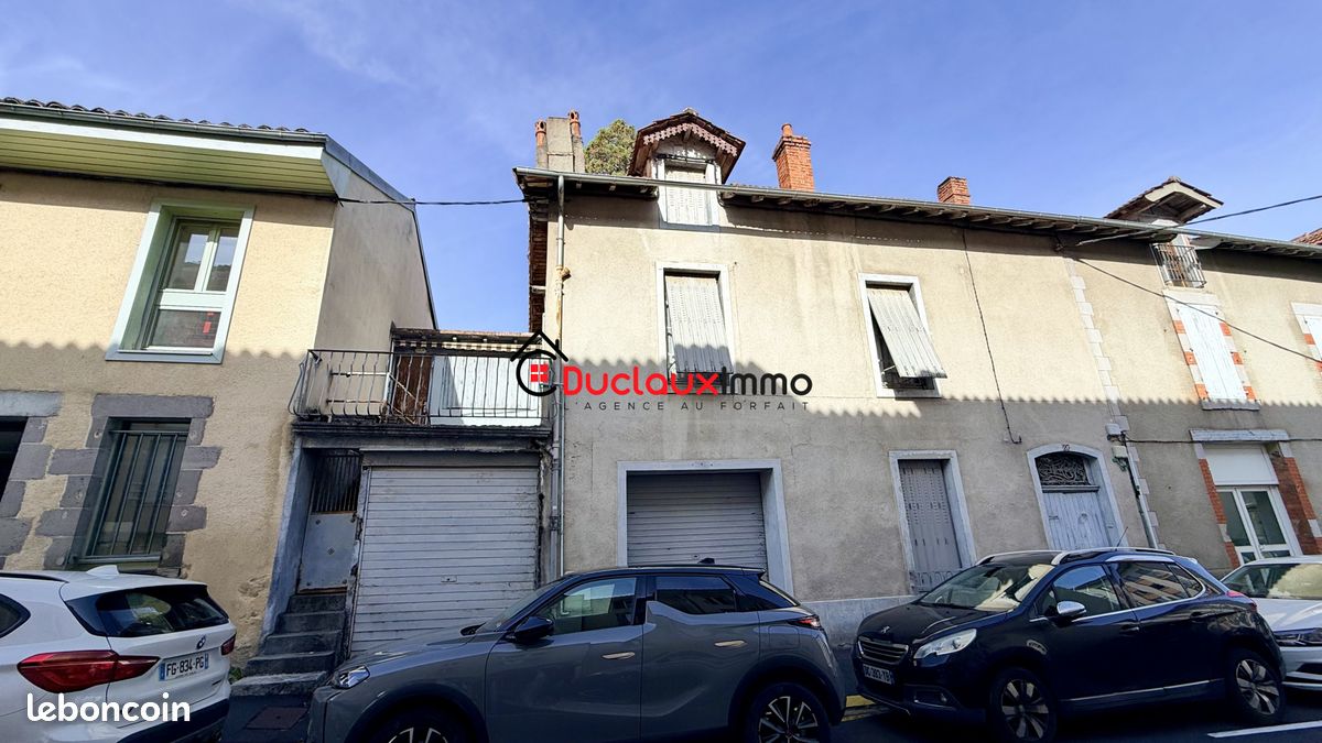 Maison 5 pièces 140 m² · à Aurillac · 140 m² · 59 990 €
